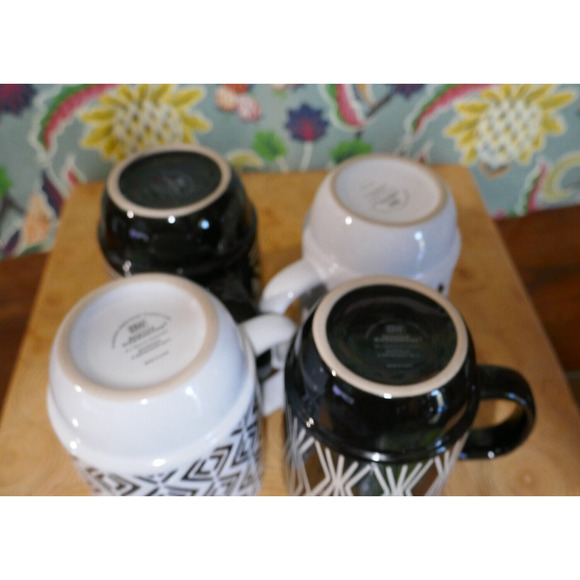 Boston Warehouse 4 Stackable Coffee Tea Mugs Cups Black White Geometric Pattern - Picture 9 of 16